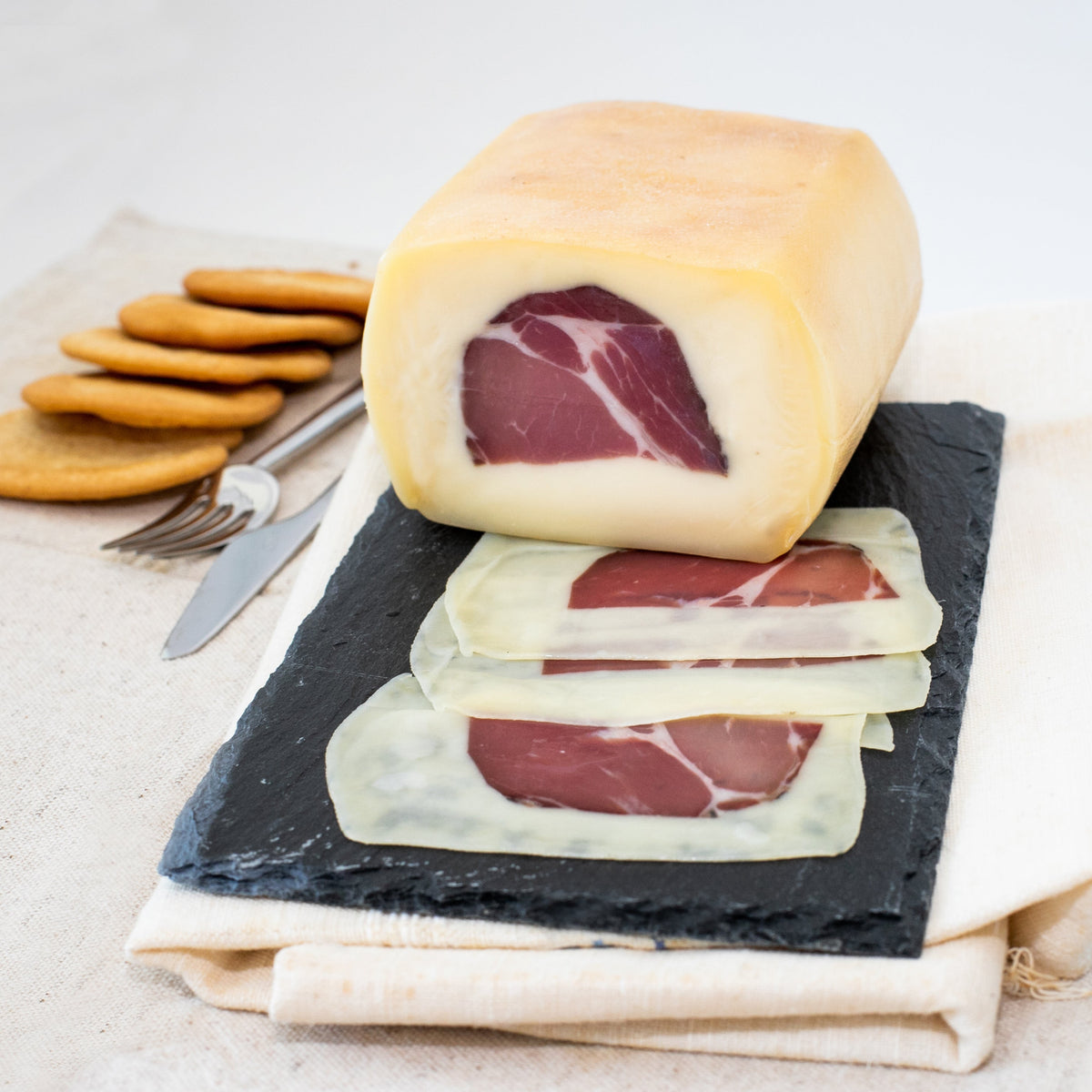 Cachaço com Queijo Senras 700g – Quinta Dos Fumeiros